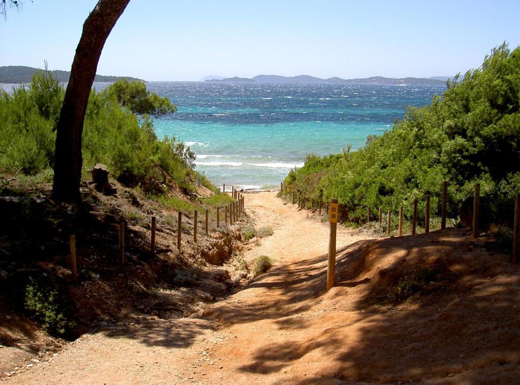 Residence Odalys Les Oceanides La Londe-les-Maures Exteriér fotografie